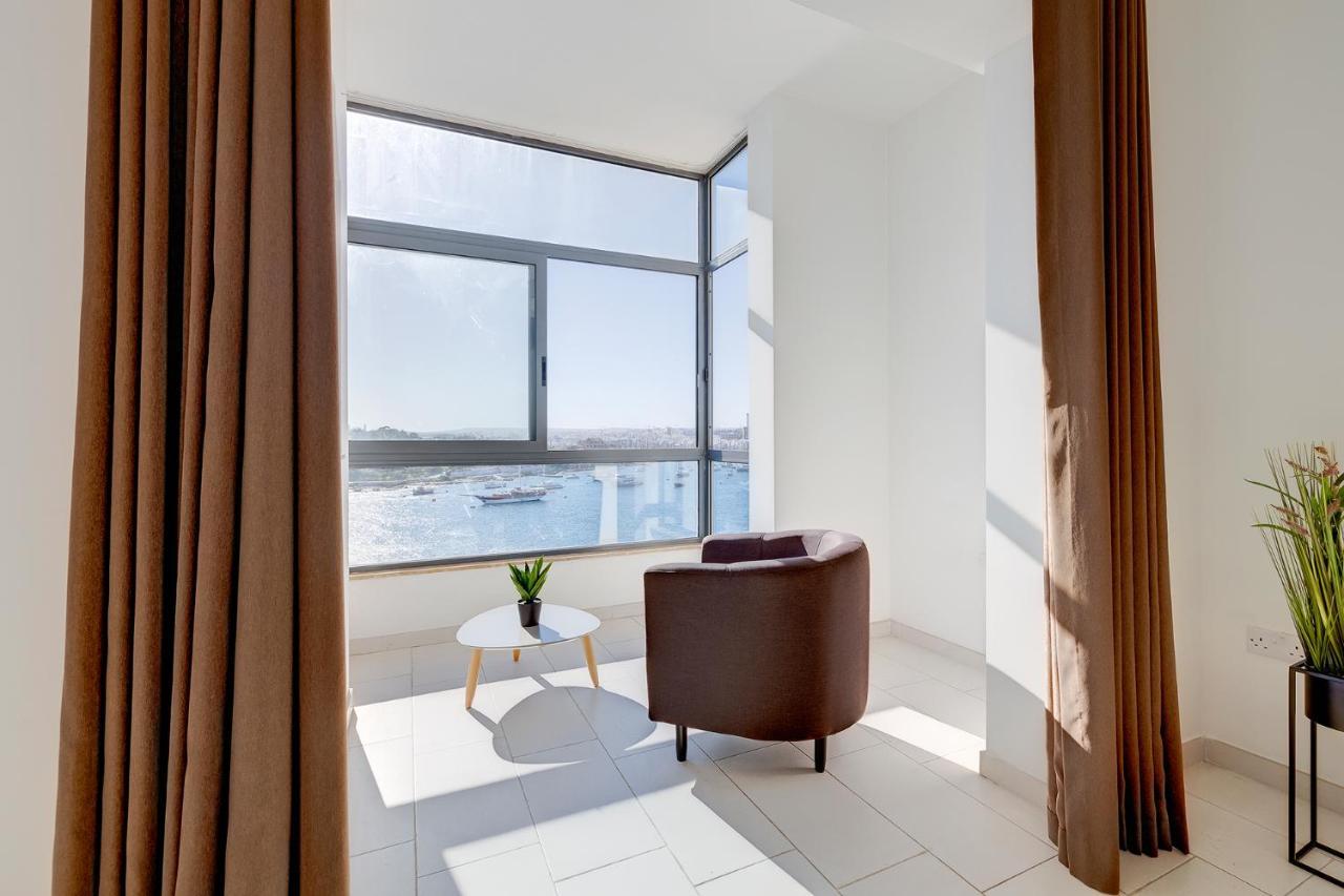 Marvellous Apartment With Valletta And Harbour Views Sliema Exterior photo