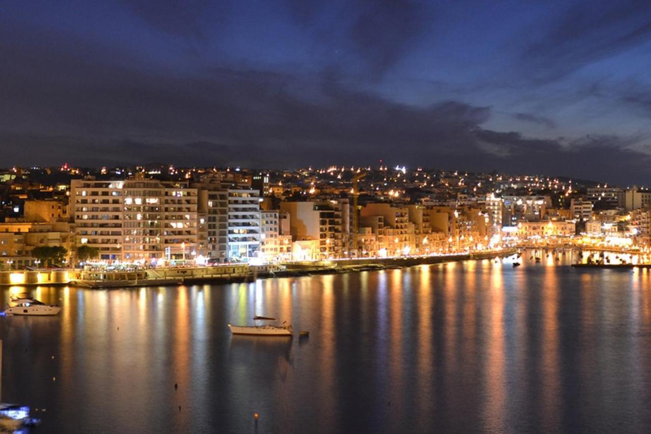 Marvellous Apartment With Valletta And Harbour Views Sliema Exterior photo