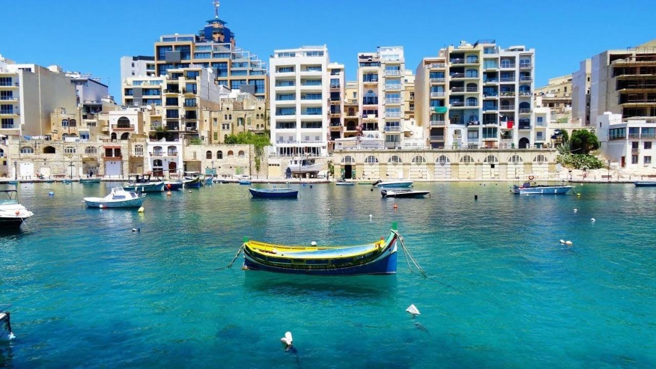 Marvellous Apartment With Valletta And Harbour Views Sliema Exterior photo